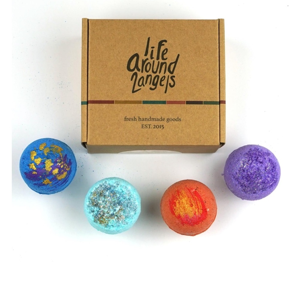 Life Around 2 angels bath bombs